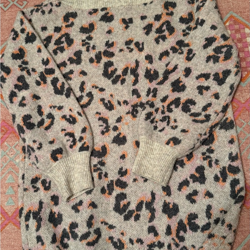 Anthropologie Emma Grey Cowl Neck Leopard Animal Tunic Sweater S - Picture 7 of 10